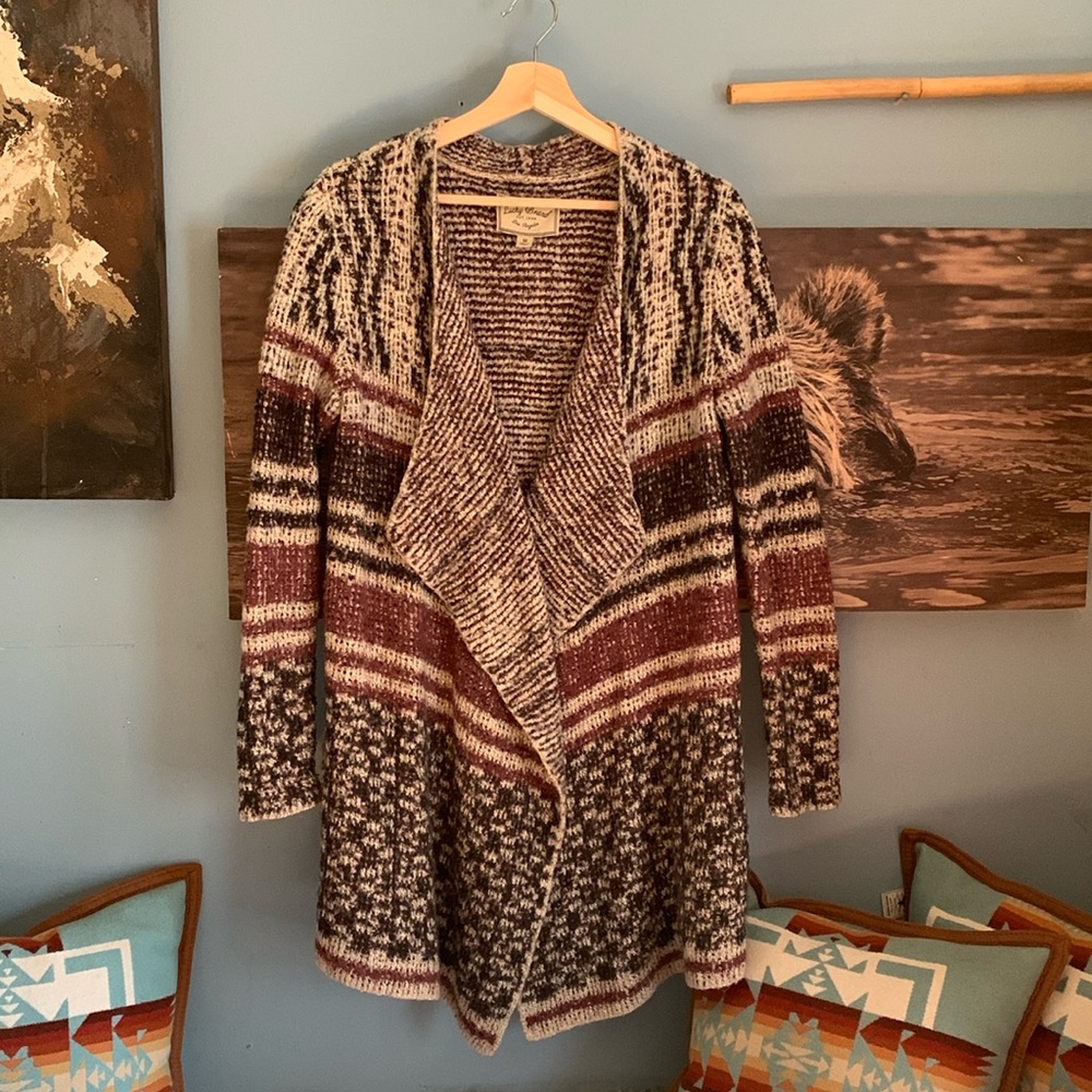Lucky brand flowy winter swaeter sz medium warm burgundy, black & cream tones